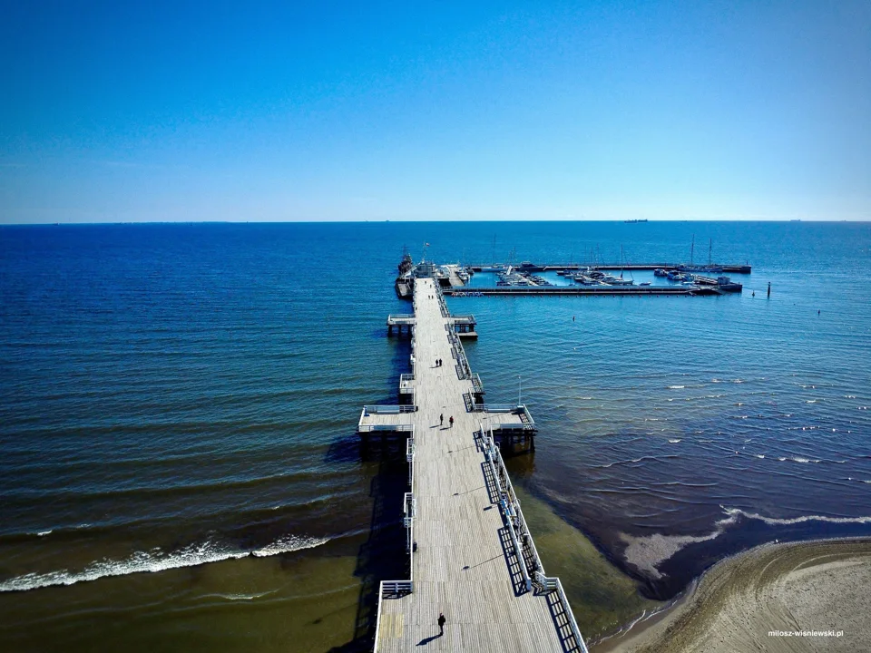 Molo i otwarte morze tuż obok SeaSide